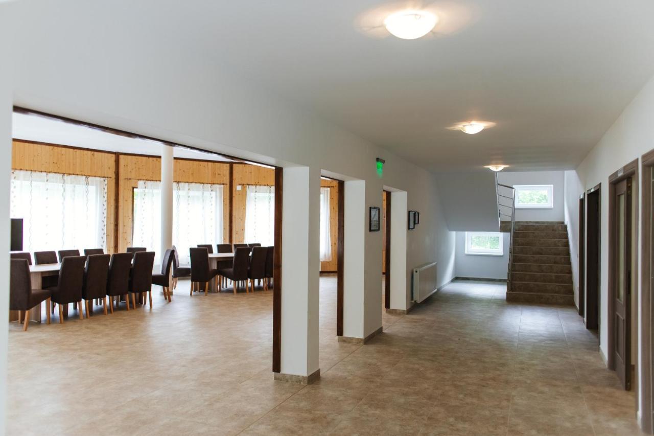 Pensiunea Aureliano Camping